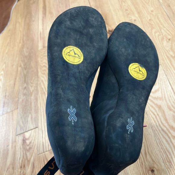 La Sportiva Green and Orange Climbing Shoes - Picture 4 of 6